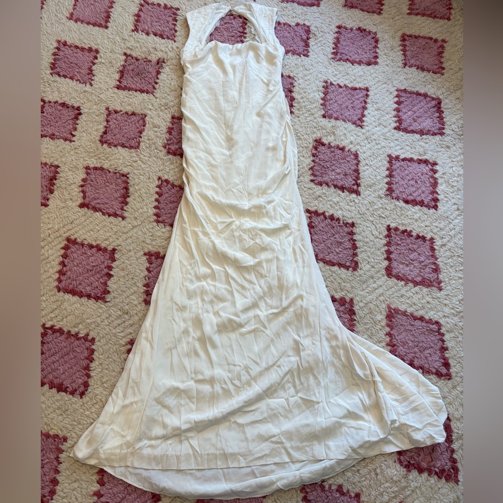 Nicole Miller Taryn D10014 Wedding Dress Ivory Plus Sized 14 - Picture 4 of 10